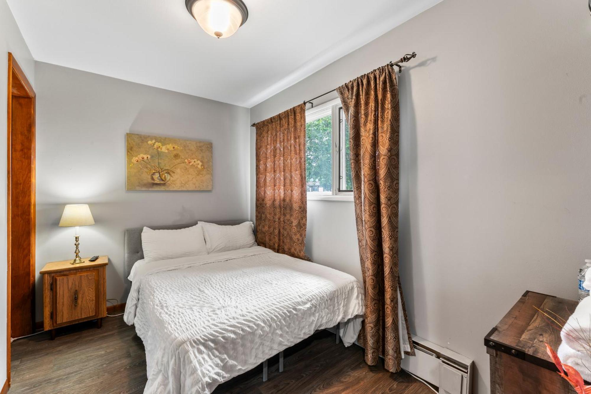 Compact But Cozy Too Hotell Anchorage Exteriör bild